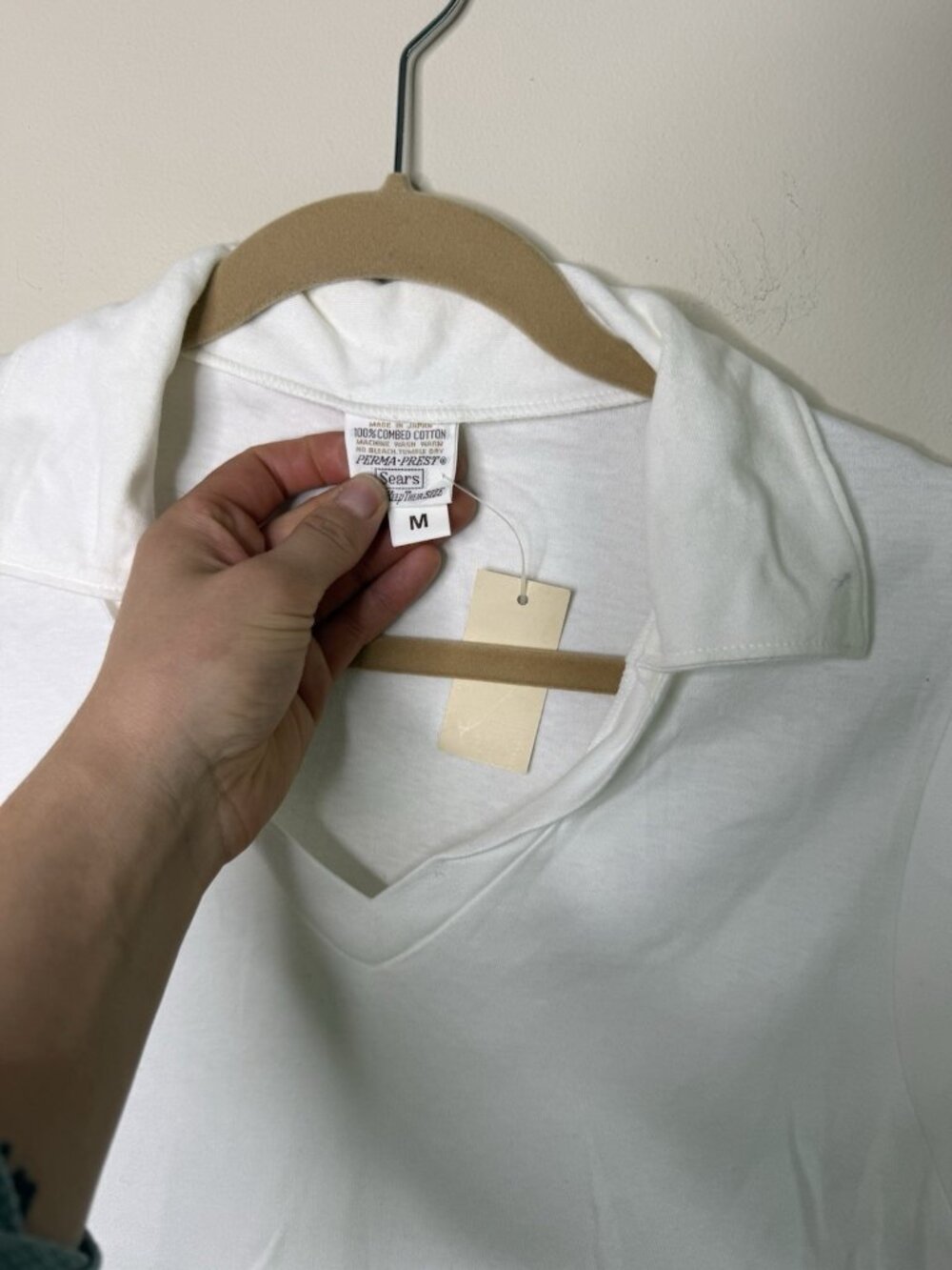 Deadstock vintage 70s Sleeveless Polo Shirt Top White Retro Preppy - Picture 4 of 5